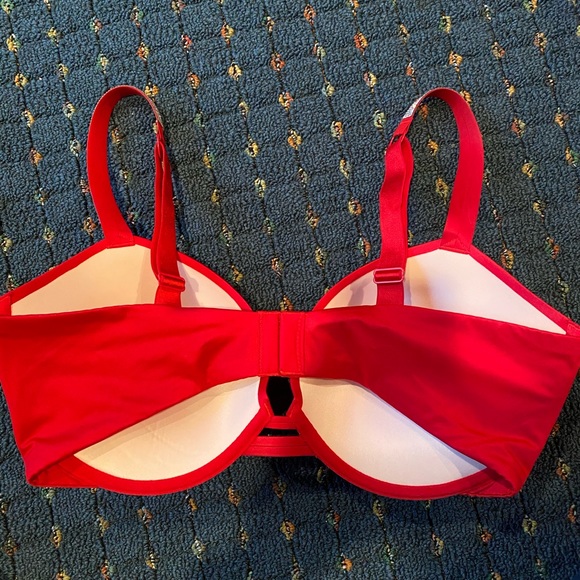 Victoria’s Secret push up 36 DD - Picture 4 of 4